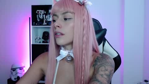 Snapshot of pinkcatlive chatting on 10/08/25, 07:55 Emily online show from 10/08/25, 07:55