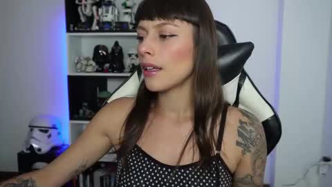 Snapshot of pinkcatlive chatting on 02/03/26, 05:07 Emily online show from 02/03/26, 05:07