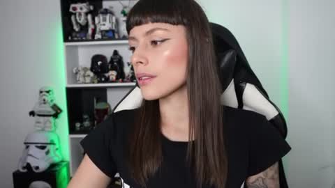 Emily online show from 08/01/26, 05:12