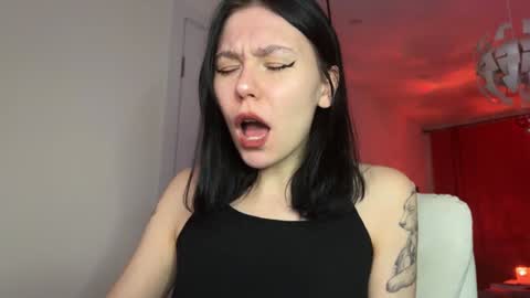 pinkdollylovv online show from 01/12/25, 10:01