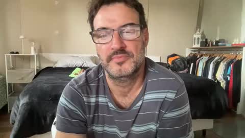 Snapshot of pinkermax chatting on 11/19/25, 05:35 Max Pinker online show from 11/19/25, 05:35