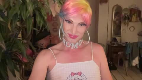 Snapshot of pinkfag chatting on 06/16/26, 05:59 pinkfag online show from 06/16/26, 05:59