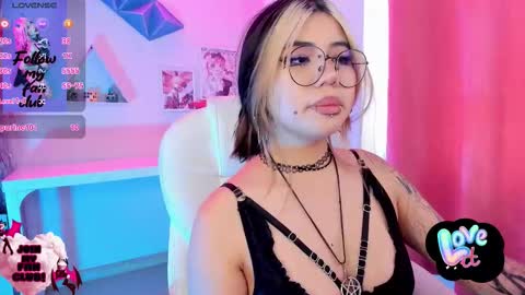 PINKK online show from 11/26/25, 02:07