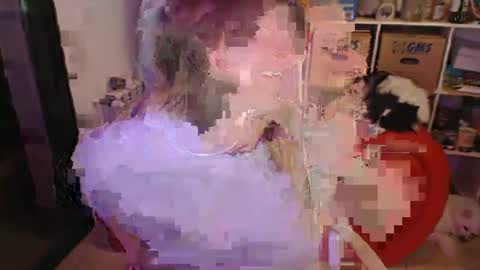 Snapshot of pinkladyx2 chatting on 02/25/25, 11:44 pinkladyx2 online show from 02/25/25, 11:44