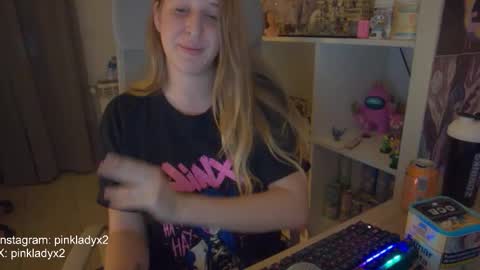 pinkladyx2 online show from 11/04/25, 06:40