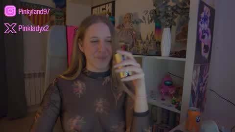 pinkladyx2 online show from 02/07/26, 08:34