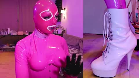pinklatexgurl online show from 12/21/25, 01:35