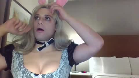 Snapshot of pinkpillbambi chatting on 01/12/25, 11:47 pinkpillbambi online show from 01/12/25, 11:47