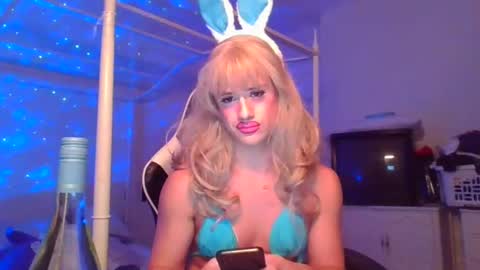 Snapshot of pinkpillbambi chatting on 01/29/25, 12:54 pinkpillbambi online show from 01/29/25, 12:54