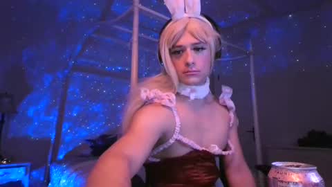 Snapshot of pinkpillbambi chatting on 11/13/25, 02:43 pinkpillbambi online show from 11/13/25, 02:43