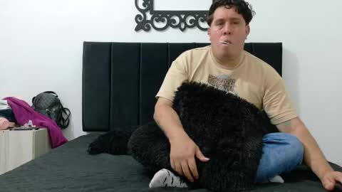 pinkqueen23 online show from 06/05/26, 03:13