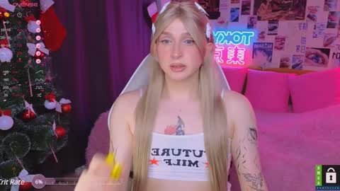 pinkvenom_ online show from 12/11/24, 06:31