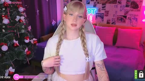 pinkvenom_ online show from 01/11/25, 04:46