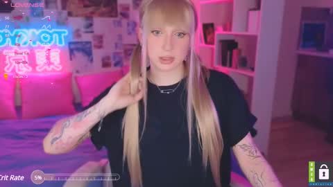 pinkvenom_ online show from 03/02/25, 05:58