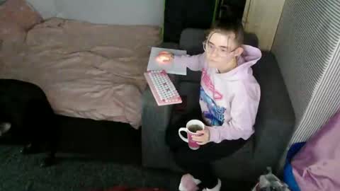 pinkwife97 online show from 11/19/25, 03:12