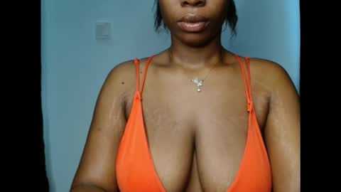 Snapshot of pinkxsugar chatting on 10/18/25, 10:05 pinkxsugar online show from 10/18/25, 10:05