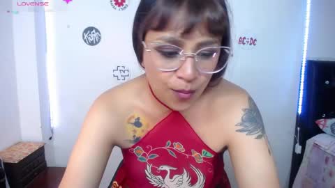 VIOLETA LOPEZ online show from 04/28/26, 01:49