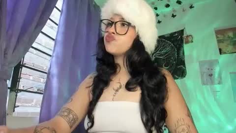 pinky_promiseex online show from 02/17/26, 11:00