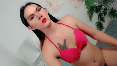 pinky_web03 online show from 10/20/25, 11:38