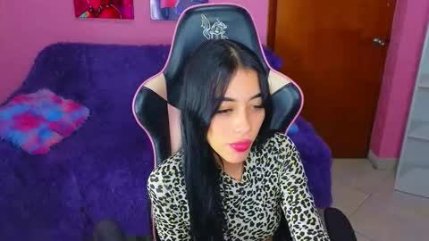 pinkygirl20 online show from 10/16/25, 04:57