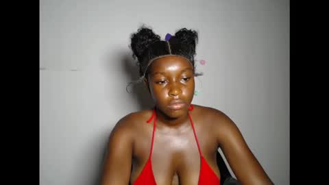 pinkykiki_247 online show from 11/22/25, 08:24