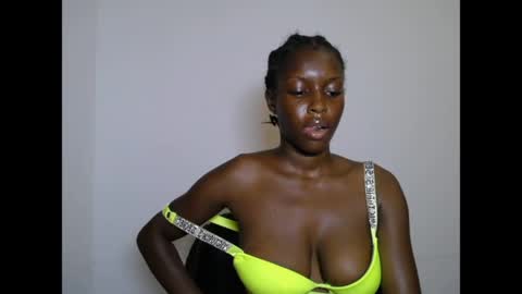 pinkykiki_247 online show from 03/31/26, 08:31