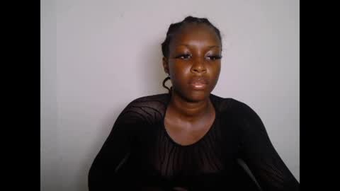pinkykiki_247 online show from 04/25/26, 02:25