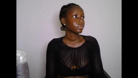 pinkykiki_247 online show from 04/26/26, 05:49