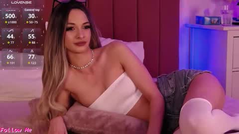 Pinky online show from 02/06/26, 07:17