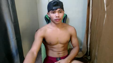 Snapshot of pinoy_fuckboy69 chatting on 04/14/26, 05:46 pinoy_fuckboy69 online show from 04/14/26, 05:46