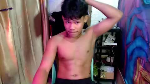Snapshot of pinoy_shyboy69 chatting on 05/29/26, 12:52 pinoy_shyboy69 online show from 05/29/26, 12:52