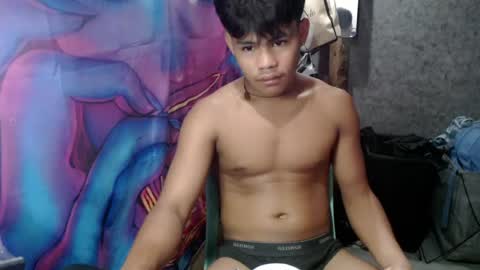 Snapshot of pinoy_shyboy69 chatting on 07/26/26, 12:08 pinoy_shyboy69 online show from 07/26/26, 12:08