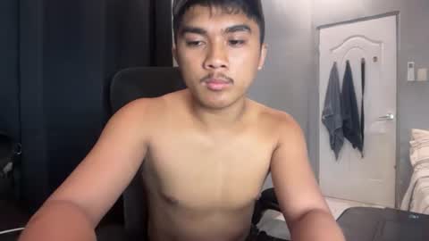 Snapshot of pinoyadriannexxx chatting on 07/23/26, 12:36 Adrianne online show from 07/23/26, 12:36