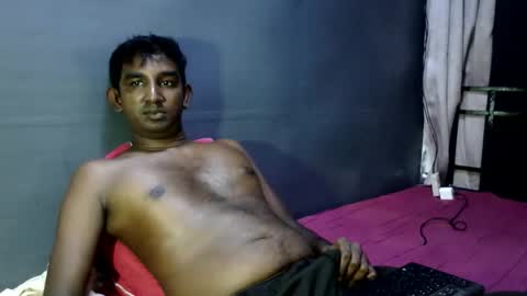 Snapshot of pinoybbc_xx chatting on 05/06/26, 02:44 rayvienn online show from 05/06/26, 02:44