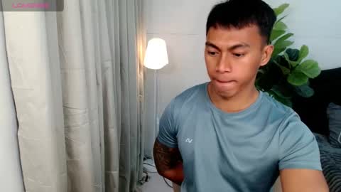 Snapshot of pinoymilker chatting on 06/05/26, 10:10 ethan online show from 06/05/26, 10:10