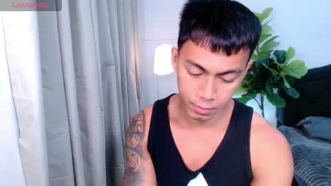 Snapshot of pinoymilker chatting on 06/24/26, 02:43 ethan online show from 06/24/26, 02:43