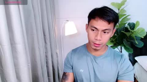 Snapshot of pinoymilker chatting on 07/14/26, 10:54 ethan online show from 07/14/26, 10:54