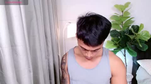 Snapshot of pinoymilker chatting on 07/15/26, 06:35 ethan online show from 07/15/26, 06:35