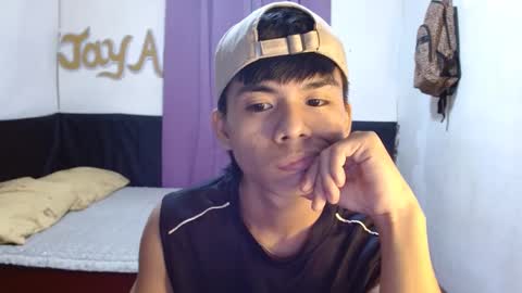 Snapshot of pinoymonstercock_xx chatting on 12/04/24, 10:46 WIN WIN JAY AR online show from 12/04/24, 10:46
