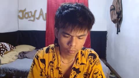 Snapshot of pinoymonstercock_xx chatting on 01/01/25, 10:32 WIN WIN JAY AR online show from 01/01/25, 10:32