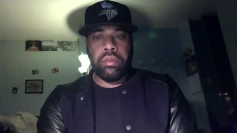 Snapshot of pinsinreal chatting on 04/05/26, 02:31 pinsinreal online show from 04/05/26, 02:31