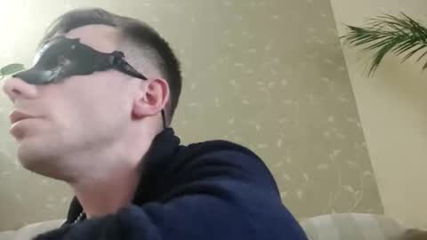 piotruspan94 online show from 11/25/25, 12:49