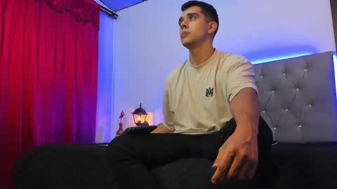 pipe_320 online show from 02/19/25, 02:33