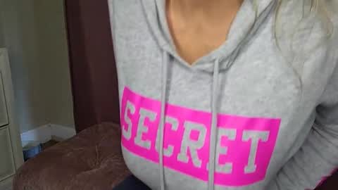 MILF Pippa online show from 01/21/25, 02:48