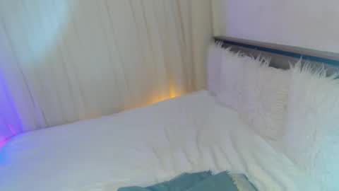 Ari online show from 11/22/25, 02:49