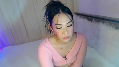 Ari online show from 11/25/25, 02:44