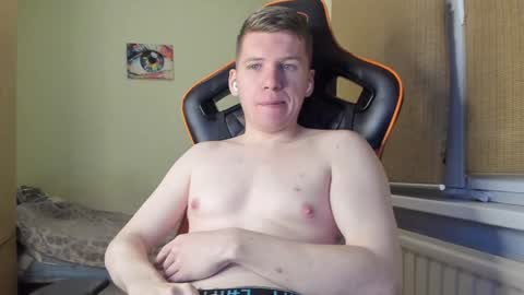 Pierre online show from 12/31/24, 02:51