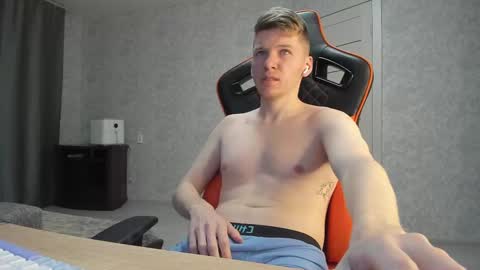 Pierre online show from 02/14/25, 02:23