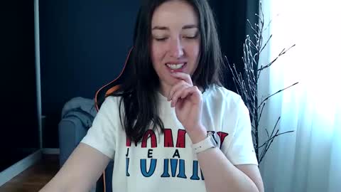 piscesgirl06 online show from 04/20/26, 04:59