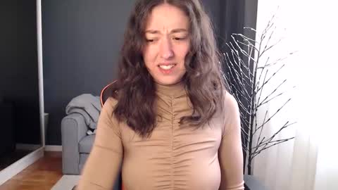 piscesgirl06 online show from 04/23/26, 04:35